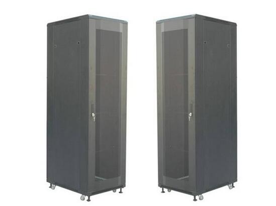 監(jiān)控機(jī)柜.jpg 監(jiān)控機(jī)柜.jpg